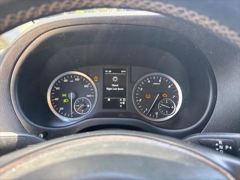 Used 2021 Mercedes-Benz Metris image 27