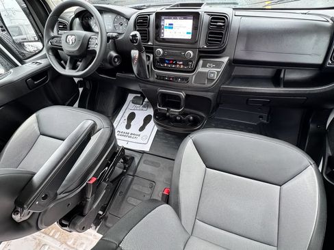 Used 2025 RAM ProMaster 3500 w/ Convenience Group FWD image 14