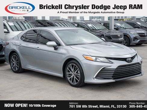 Used 2024 Toyota Camry XLE image 3