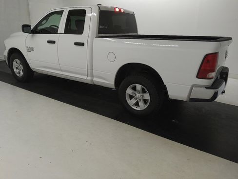 Used 2023 RAM 1500 Classic SLT AWD/4WD image 3