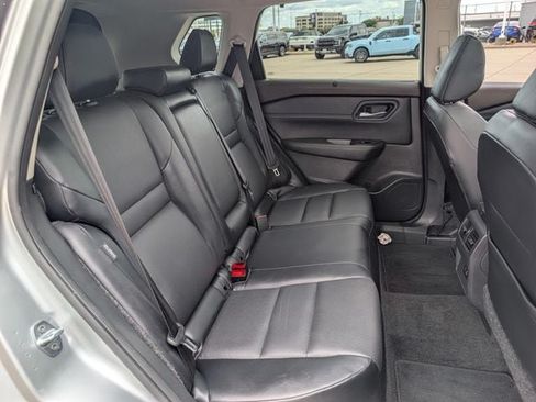 Used 2023 Nissan Rogue SV w/ SV Premium B Package FWD image 25