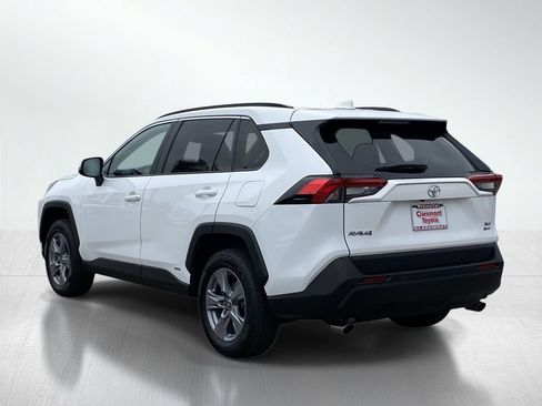 Certified 2025 Toyota RAV4 XLE AWD/4WD image 4