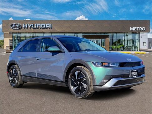New 2026 Hyundai Ioniq 5 SE image 1