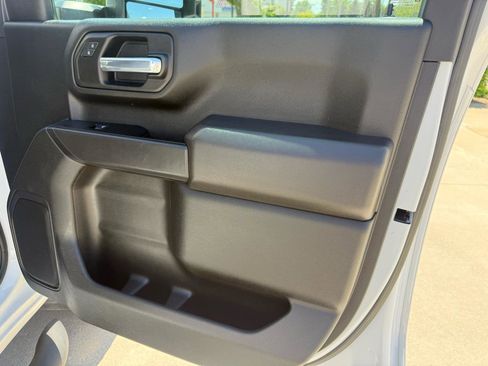 Used 2022 Chevrolet Silverado 2500 Custom w/ Custom Value Package AWD/4WD image 16