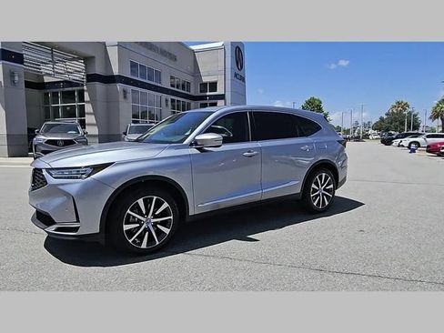 Certified 2026 Acura MDX w/ Technology Package FWD image 35