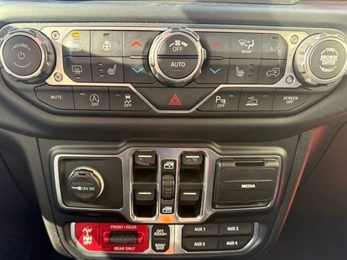 Used 2020 Jeep Gladiator Rubicon image 21