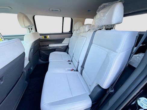 New 2026 Hyundai Santa Fe SE FWD image 19