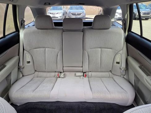 Used 2014 Subaru Outback 2.5i Premium w/ Moonroof Package AWD/4WD image 8
