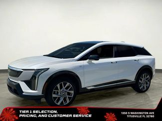 Used 2025 Cadillac Optiq Luxury 2 w/ LPO, Floor Liner Package AWD/4WD video 2