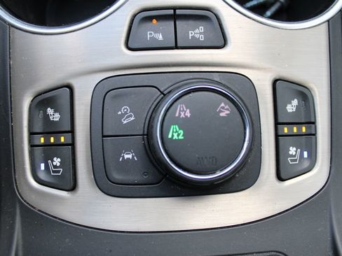 Used 2018 GMC Terrain Denali w/ GMC Pro Grade Package AWD/4WD image 27