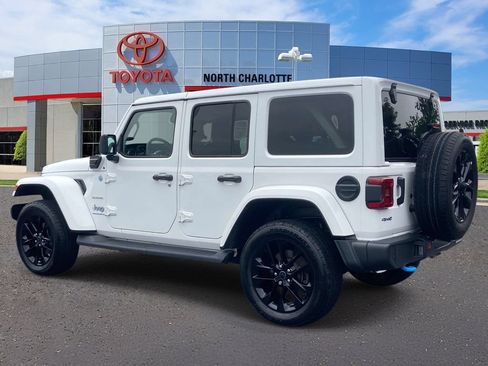Used 2024 Jeep Wrangler Unlimited Sahara w/ Safety Group AWD/4WD image 6