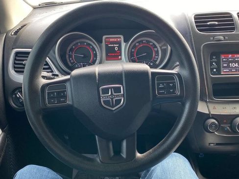 Used 2019 Dodge Journey SE w/ Blacktop Package image 11