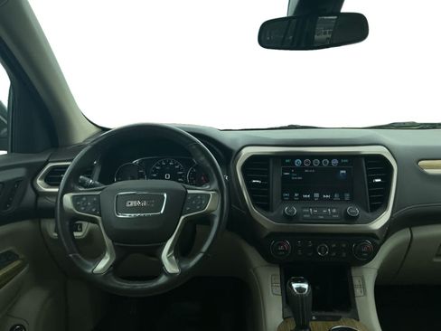 Used 2018 GMC Acadia Denali w/ Technology Package AWD/4WD image 10