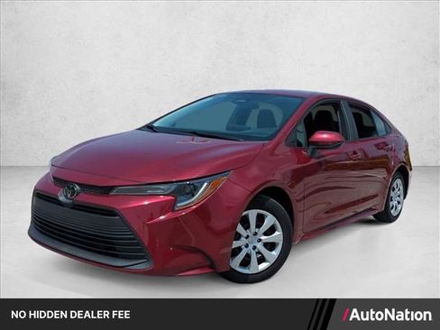 Used 2024 Toyota Corolla LE FWD image 1
