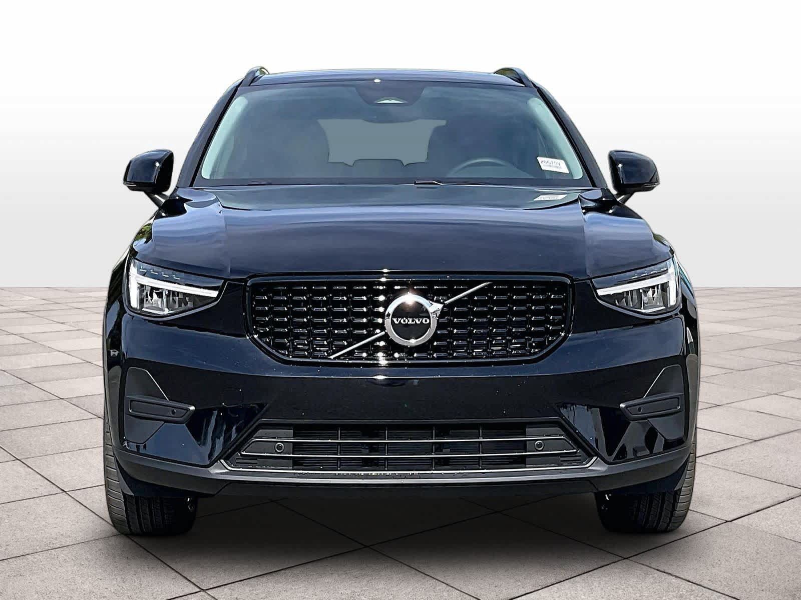 New 2026 Volvo XC40 B5 Core w/ Climate Package AWD/4WD image 5