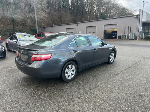 Used 2008 Toyota Camry LE image 4