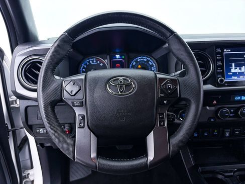 Used 2021 Toyota Tacoma TRD Sport w/ Technology Package RWD image 31