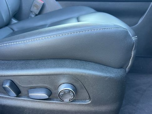 Certified 2025 Cadillac XT4 Premium Luxury image 23