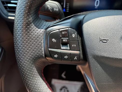 Used 2023 Ford Escape ST-Line w/ Tech Pack #1 AWD/4WD image 11