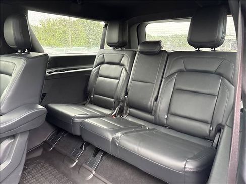 Used 2025 Lincoln Navigator L Reserve w/ Jet Appearance Package AWD/4WD image 10