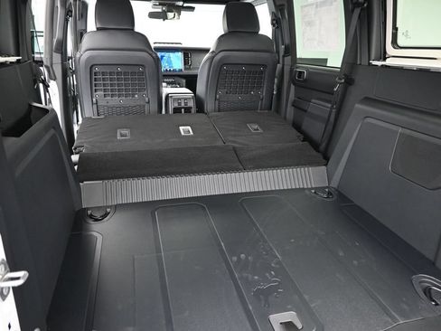 New 2026 Ford Bronco Badlands AWD/4WD image 9