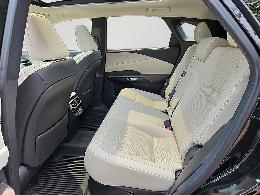Used 2023 Lexus RX 350 AWD w/ Accessory Package (K3) image 9