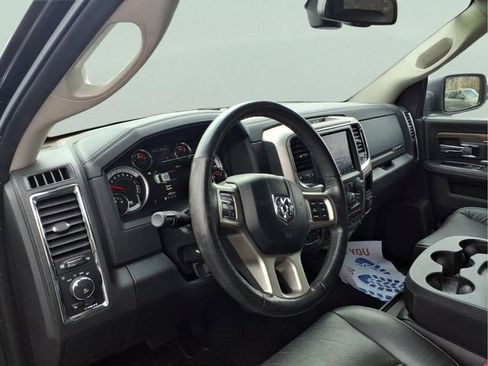 Used 2018 RAM 1500 Laramie image 12