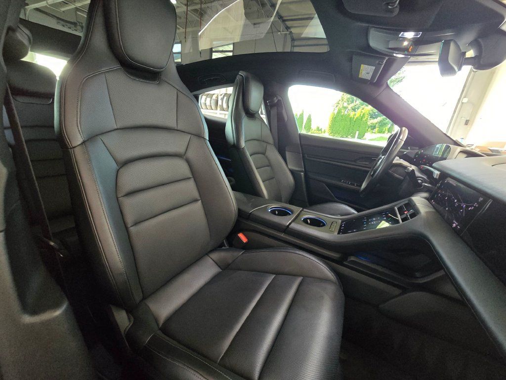 Used 2021 Porsche Taycan 4S w/ Premium Package AWD/4WD image 28
