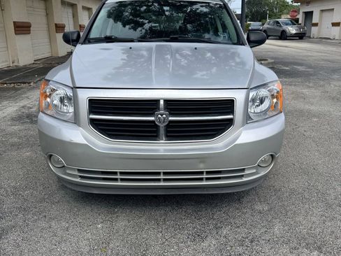 Used 2011 Dodge Caliber Mainstreet image 2