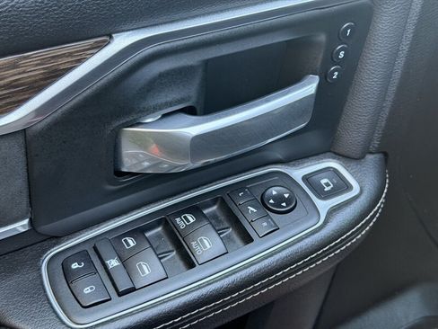 Used 2020 RAM 3500 Laramie AWD/4WD image 17