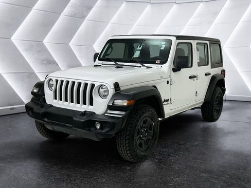 Used 2022 Jeep Wrangler Unlimited Sport image 3