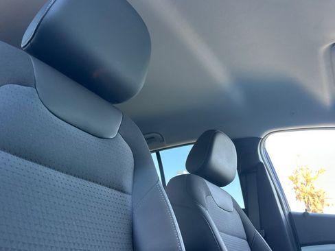 Used 2024 Chevrolet Trax LT image 21