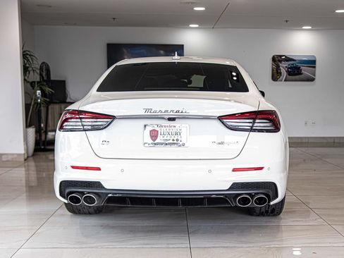 Used 2023 Maserati Quattroporte Modena Q4 AWD/4WD image 13