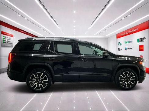 Used 2021 GMC Acadia SLT w/ Elevation Edition image 9