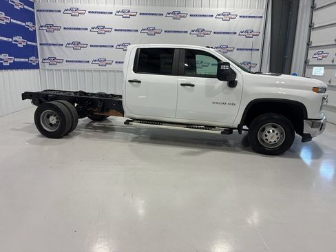 Used 2024 Chevrolet Silverado 3500 W/T w/ WT Convenience Package AWD/4WD image 7