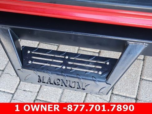 Used 2016 Toyota Tacoma TRD Sport image 9