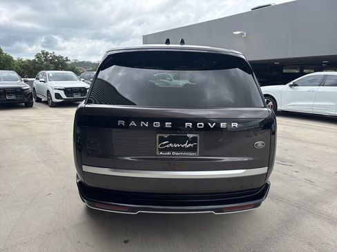 Used 2023 Land Rover Range Rover Long Wheelbase Autobiography AWD/4WD image 7