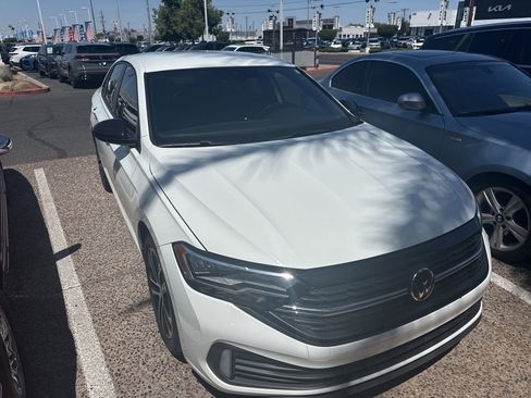 Certified 2024 Volkswagen Jetta Sport FWD image 7