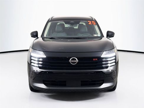 Used 2025 Nissan Kicks SR w/ Interior Electronics Package AWD/4WD image 6
