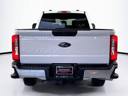 Used 2024 Ford F250 XLT image 6