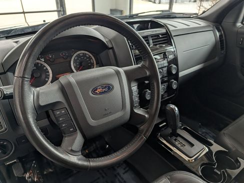 Used 2010 Ford Escape Limited image 17