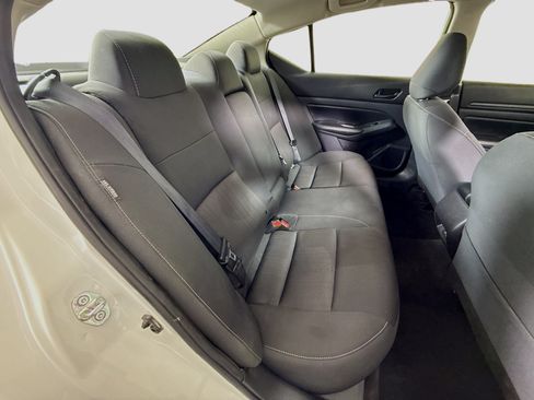 Used 2025 Nissan Altima 2.5 SV FWD image 27