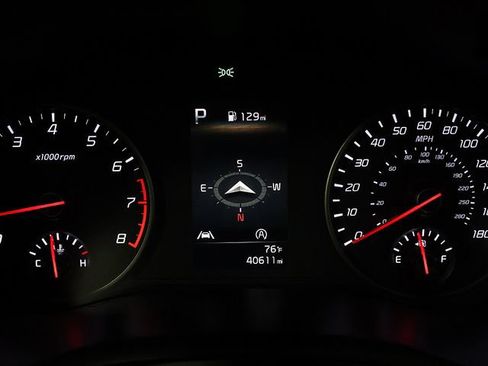 Used 2022 Kia Stinger GT1 AWD/4WD image 16