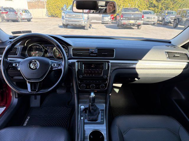 Used 2018 Volkswagen Passat 2.0T SE FWD image 27