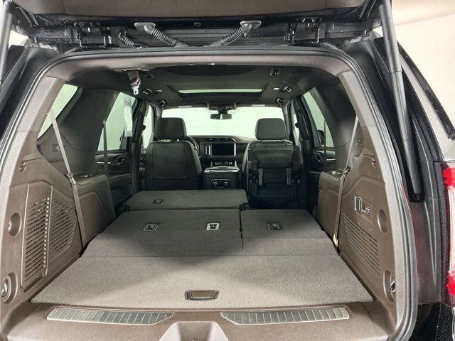 Used 2022 GMC Yukon Denali AWD/4WD image 32