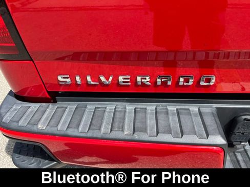 Used 2018 Chevrolet Silverado 1500 Custom w/ Custom Value Package AWD/4WD image 12