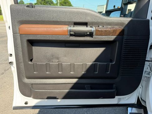 Used 2015 Ford F250 Platinum AWD/4WD image 16
