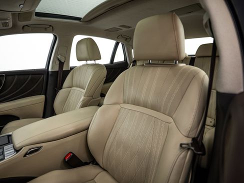 Used 2019 Lexus LS 500 AWD w/ Interior Upgrade Package image 17