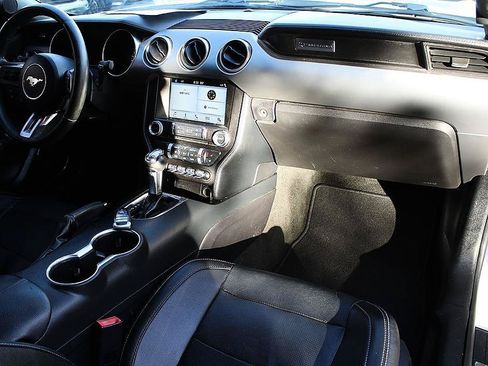 Used 2018 Ford Mustang GT Premium RWD image 16