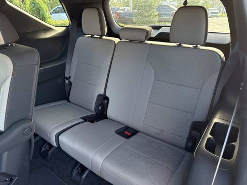 Used 2026 Chevrolet Traverse LT w/ Driver Confidence Package FWD image 12